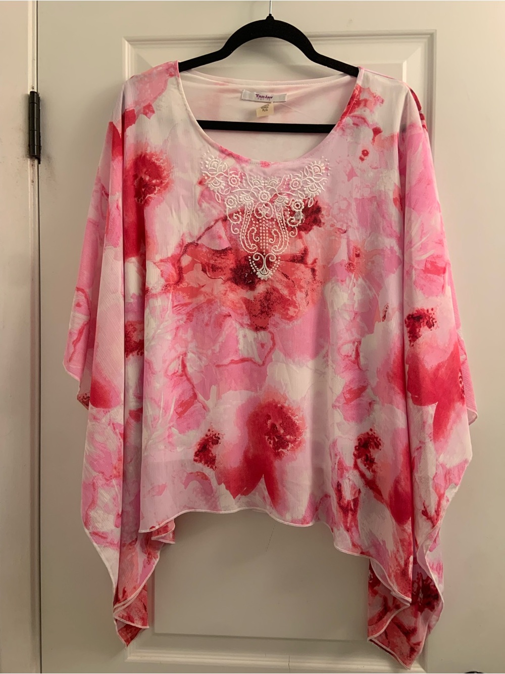 TanJay Pink & Red Watercolor Floral Tunic with Lace Appliqué
